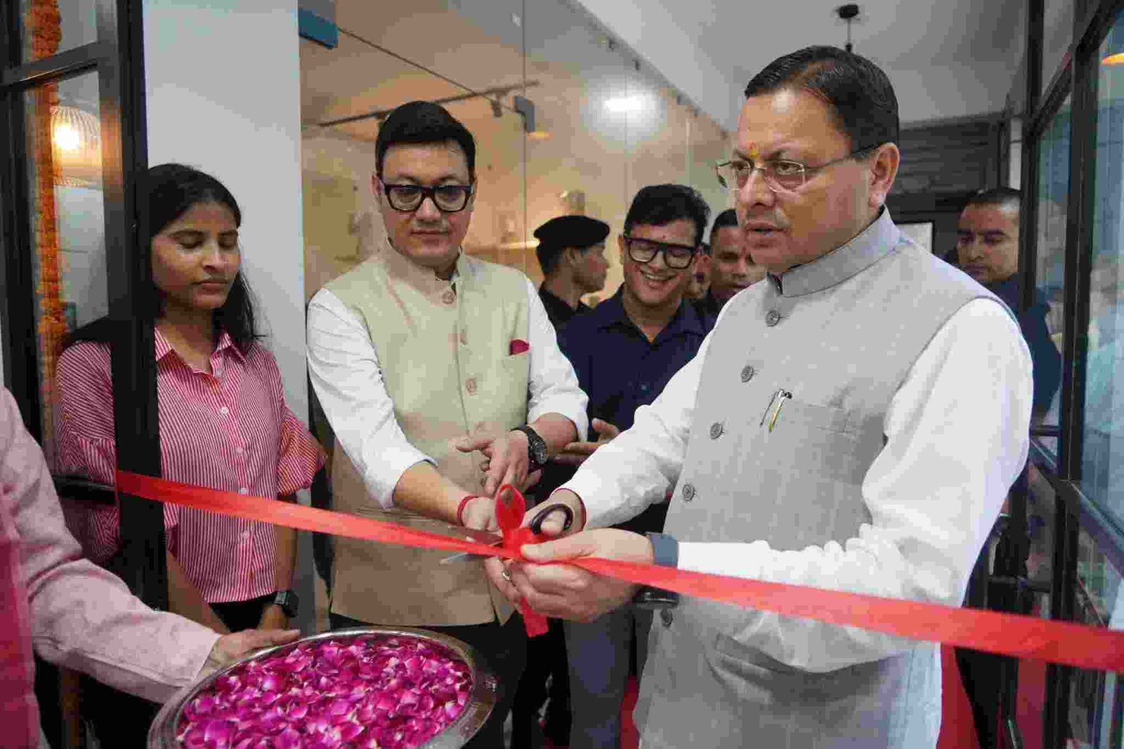 बिग ब्रेकिंग:- सीएम पुष्कर सिंह धामी ने बल्लूपुर देहरादून में ओहो रेडियो 89.2 एफएम का शुभारंभ किया।